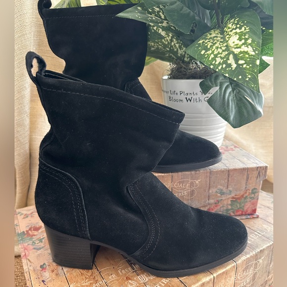 Ladies Sonoma Suede Slouch Boot - Picture 1 of 9